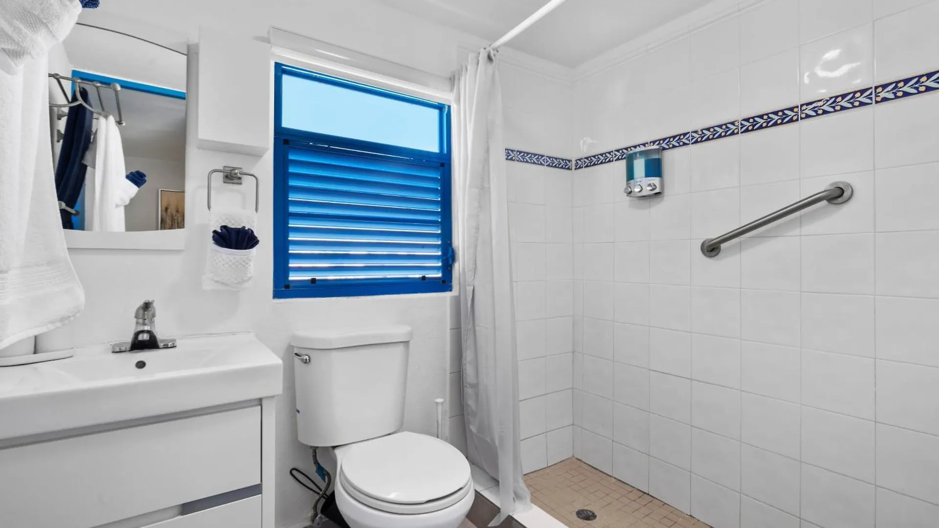 City-View Balcony One-Bedroom Ph 4 Guests Mm6 San Juan Appartamento